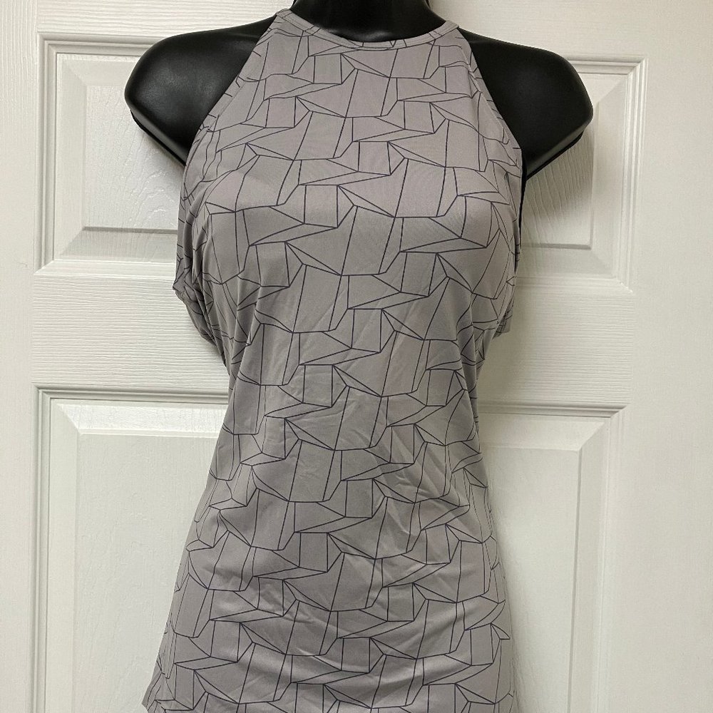 Pearl Izumi Tank Top Size Medium Longer Length Brand New with tags
